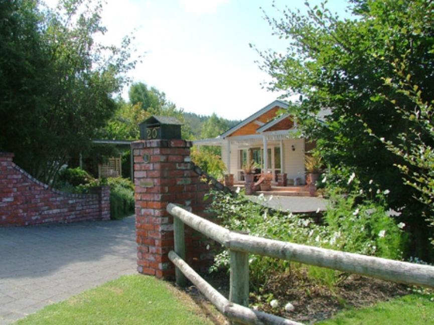 Acacia Bay Lodge Bed & Breakfast Taupo Kültér fotó